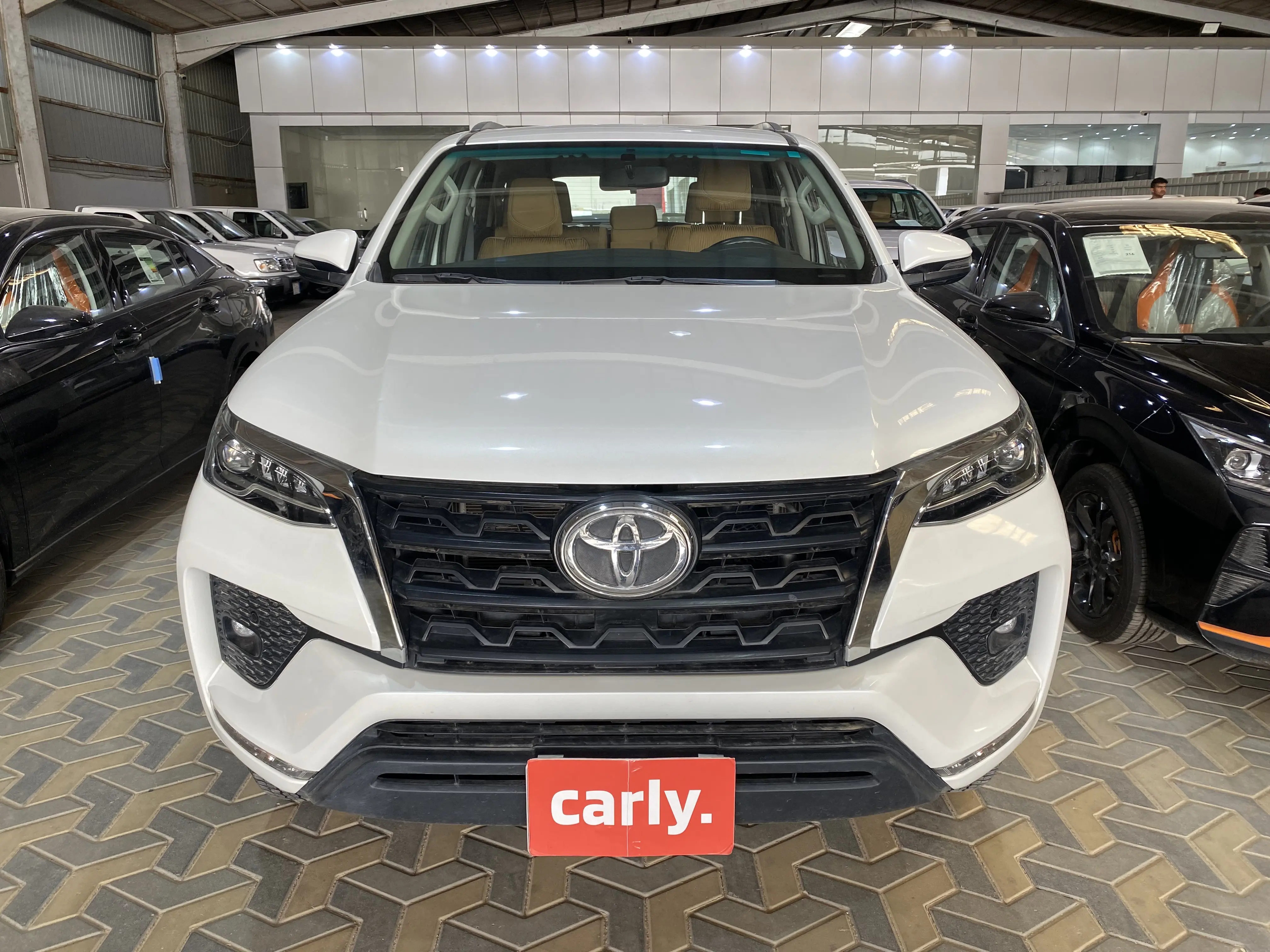 Toyota Fortuner VX1 2023