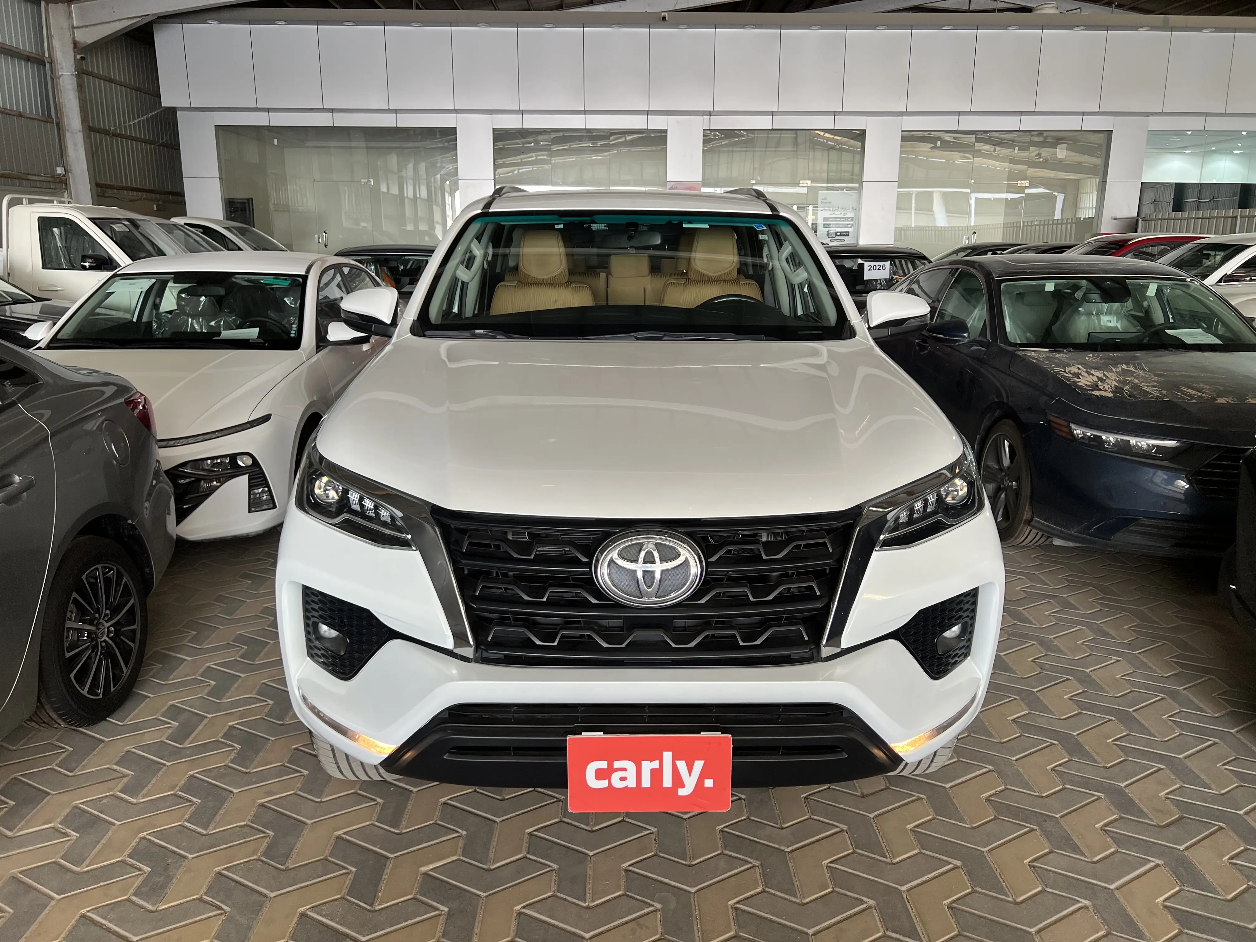 Toyota Fortuner VX-1 2024