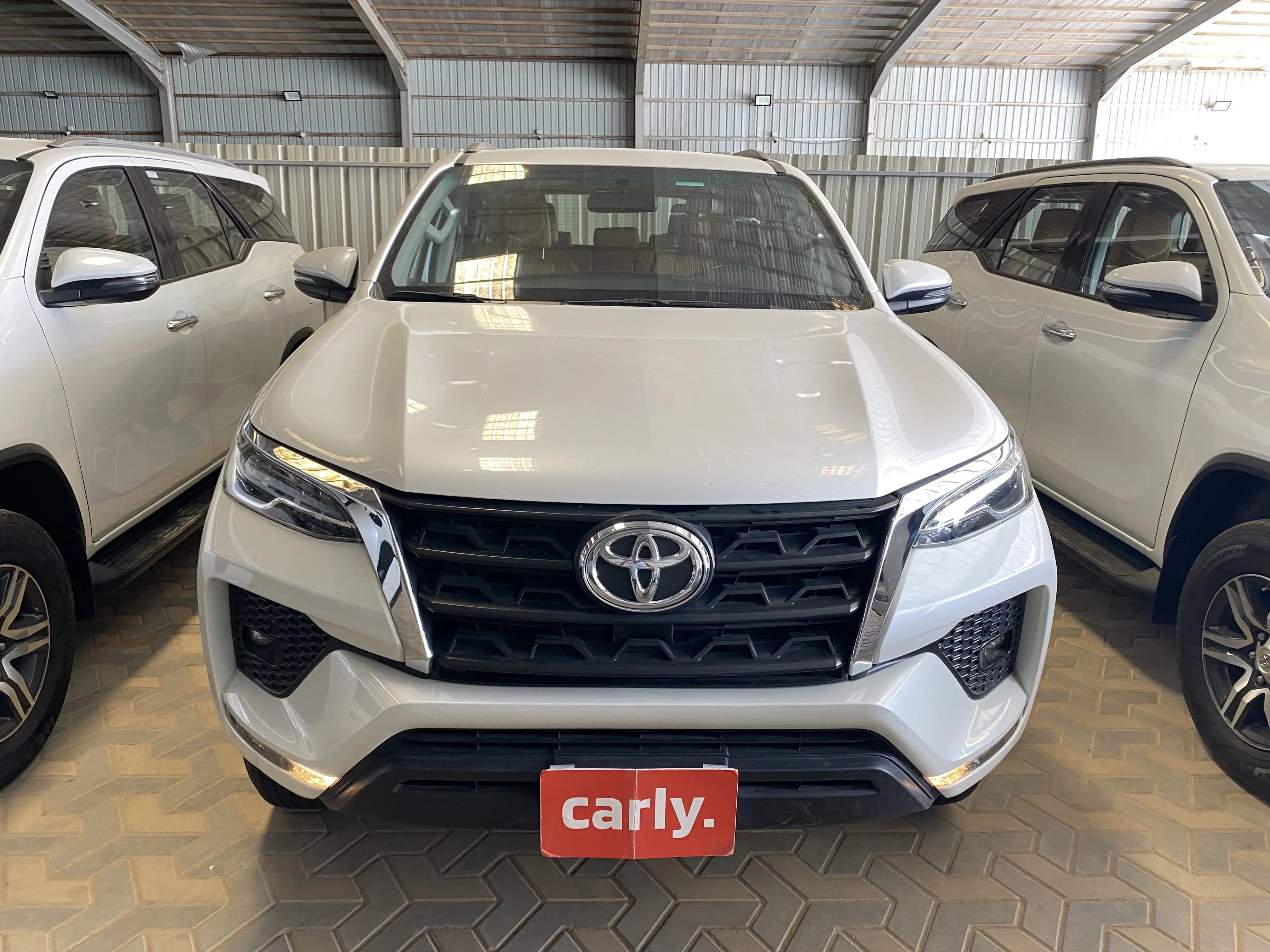 Toyota Fortuner VX1  2024