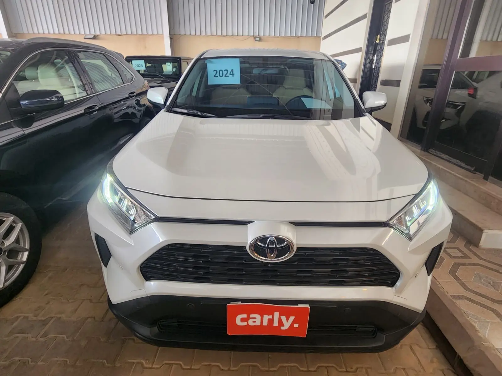 Toyota RAV4 LE 2024